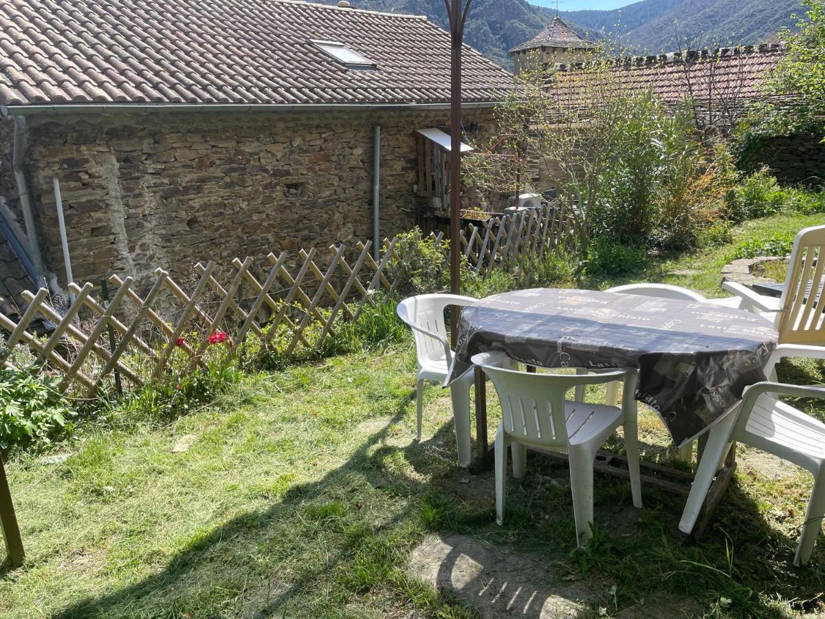 Charmant Petit Gite Au Coeur De L'Ardeche Saint-Melany ภายนอก รูปภาพ