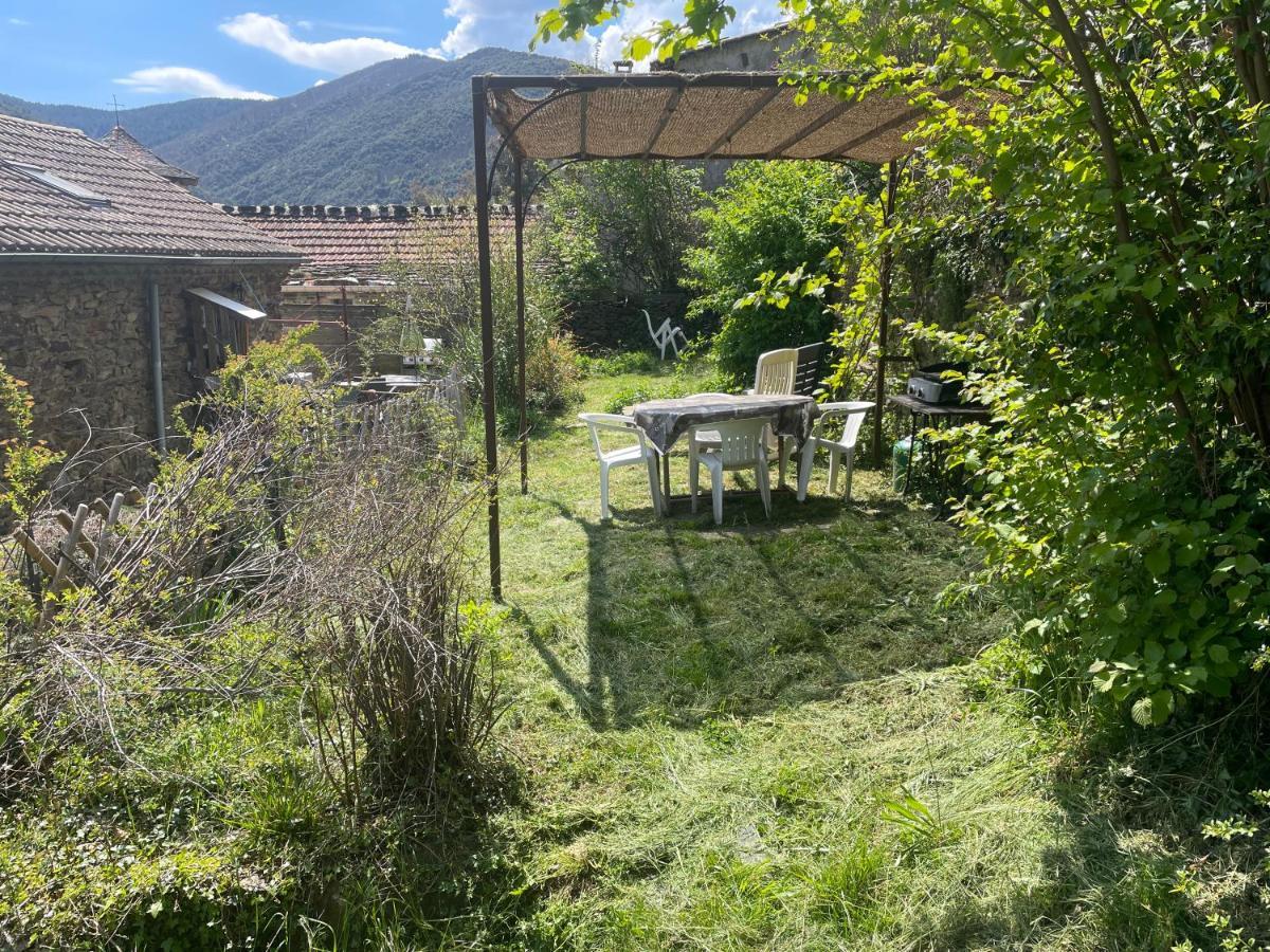Charmant Petit Gite Au Coeur De L'Ardeche Saint-Melany ภายนอก รูปภาพ